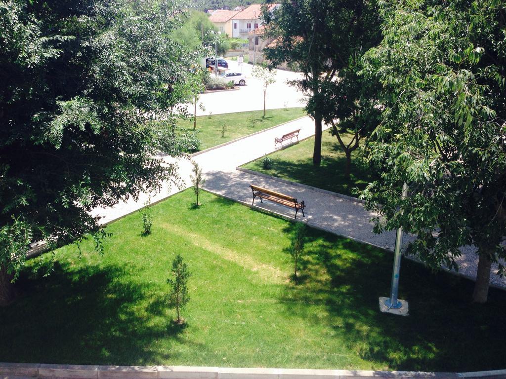 Apartment Bujas Raslina Екстер'єр фото